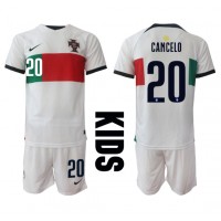 Otroški Nogometni dresi Portugalska Joao Cancelo #20 Gostujoči SP 2022 Kratek Rokav (+ Kratke hlače)